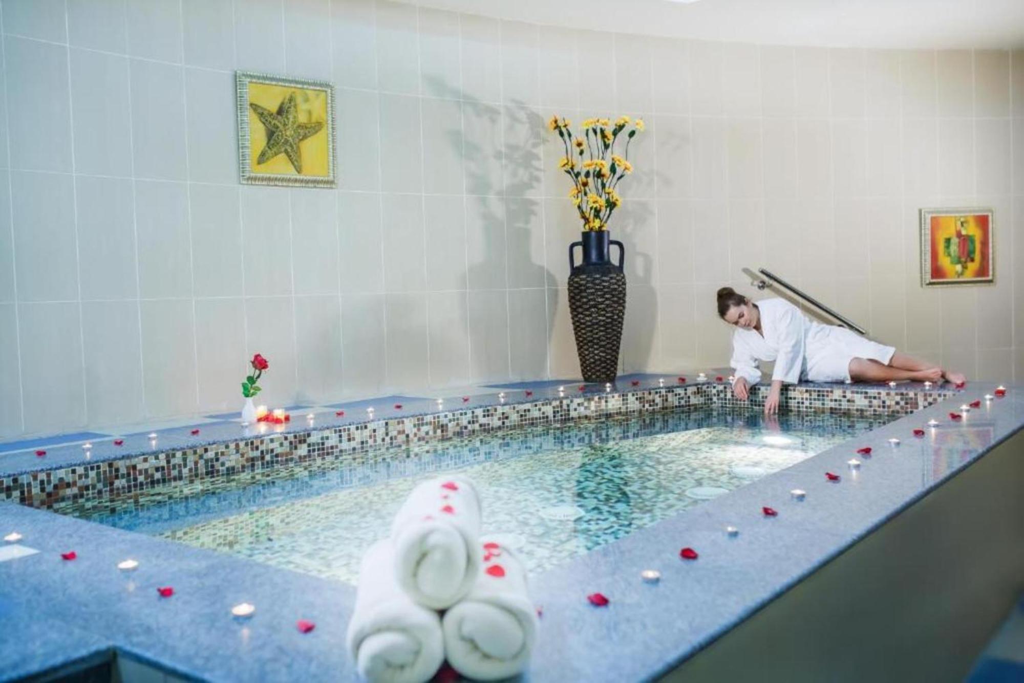 Dancenter Luxe Corniche Hotel Formerly Concorde Hotel Fujairah Luaran gambar