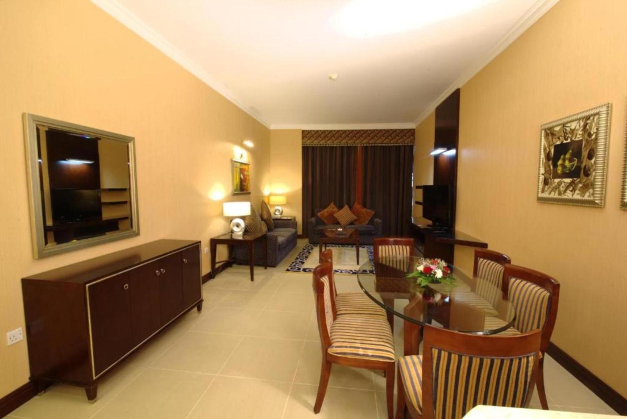 Dancenter Luxe Corniche Hotel Formerly Concorde Hotel Fujairah Luaran gambar